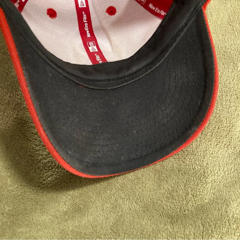 EUC New Era Philadelphia Phillies Youth Low Profile Adjustable Cap Red One Size